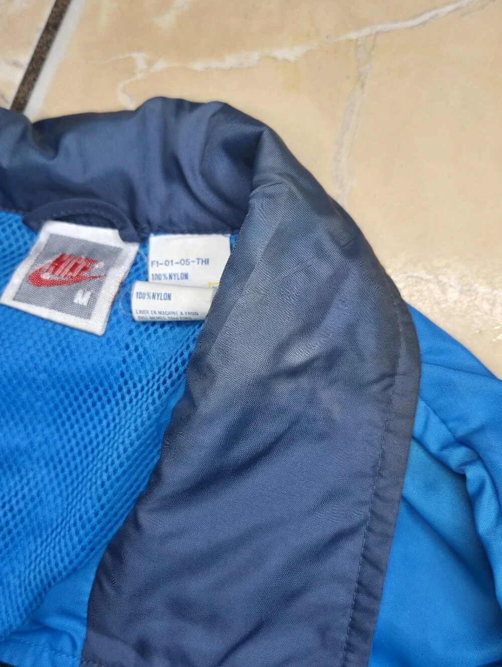 Vintahe Nike Blue Windbreaker with Lime Accents